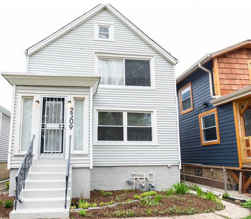 2309 Foster St, Evanston, IL, 60201-3355 | Card Image