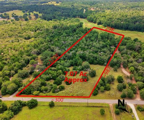 810 Pine Valley Loop, Smithville, TX, 78957-5260 | Card Image