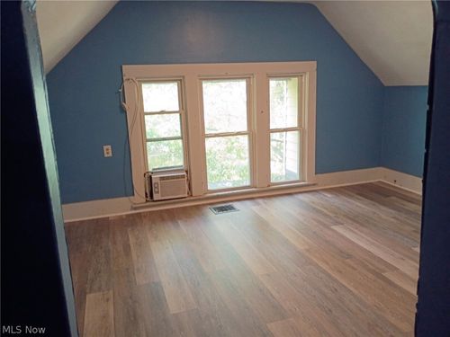 3-157 Hyde Ave, Akron, OH, 44302-1360 | Card Image
