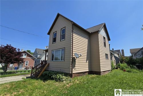 708 Grant Ave, Dunkirk, NY, 14048-2638 | Card Image