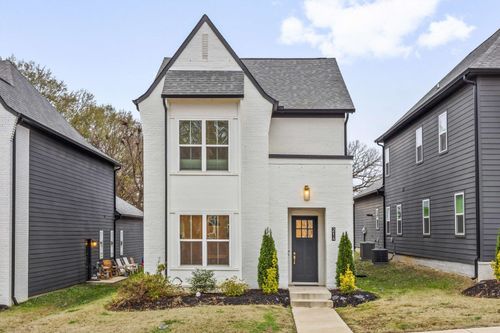 214 Mccowat St, Jackson, TN, 38301-5272 | Card Image