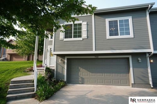 19122 Drexel St, Omaha, NE, 68135-1843 | Card Image