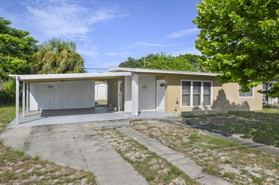 939 Bianca Drive Ne, House other with 2 bedrooms, 1 bathrooms and null parking in Palm Bay FL | Image 1