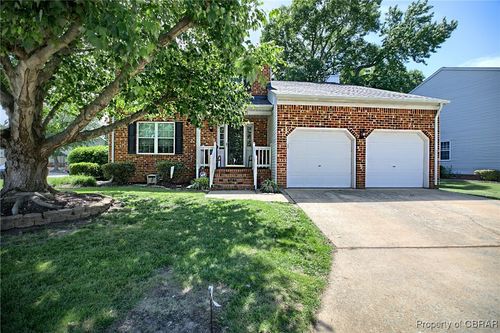802 Westgate Ct, Newport News, VA, 23602-9602 | Card Image