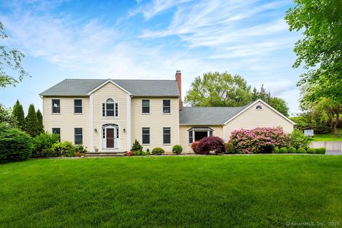 12 Fawn Ridge Dr, Brookfield, CT, 06804-3803 | Card Image