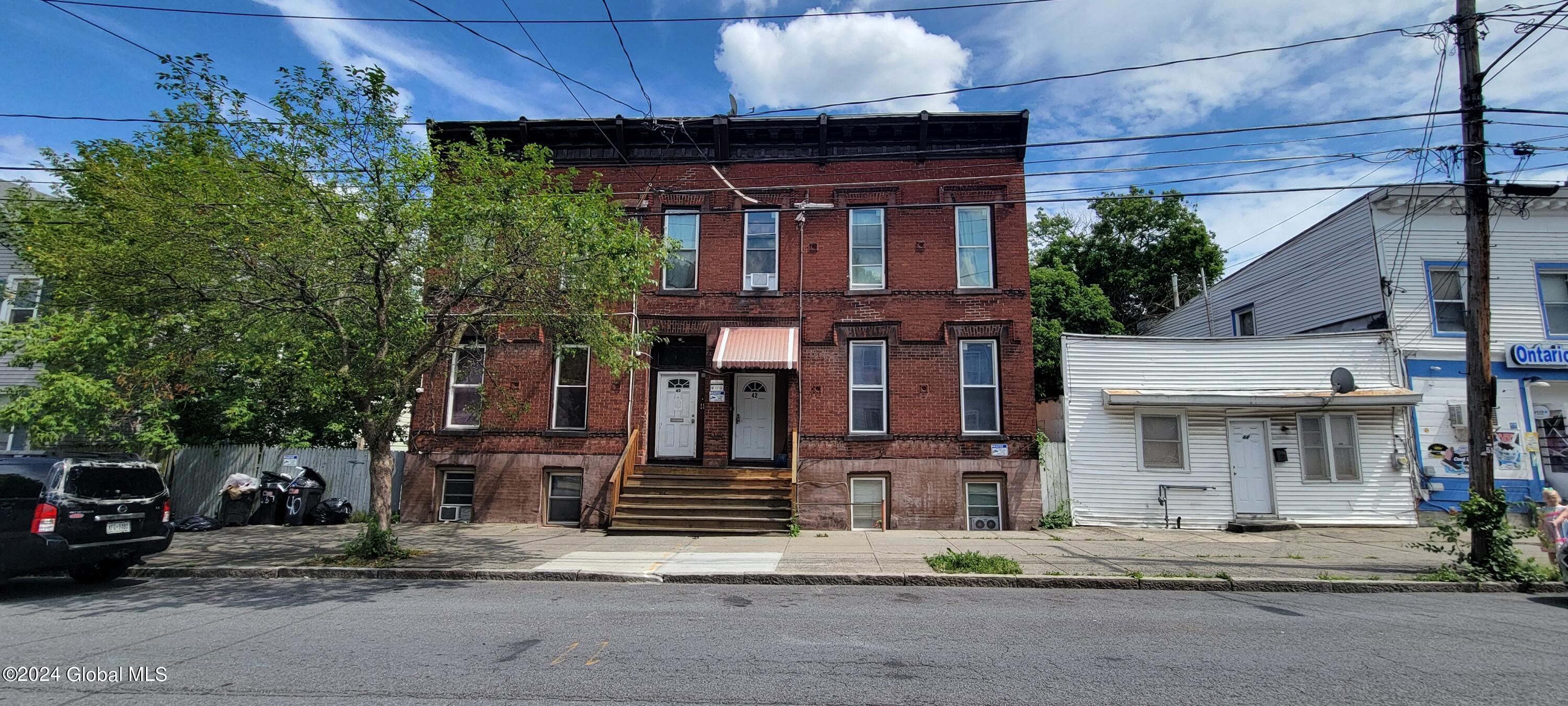 Ontario St, Albany, NY 12206