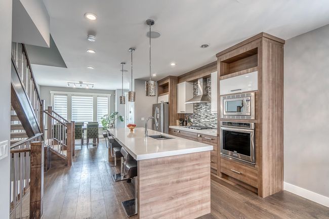 4004 1 St Nw, Home with 4 bedrooms, 3 bathrooms and 2 parking in Calgary AB | Image 11