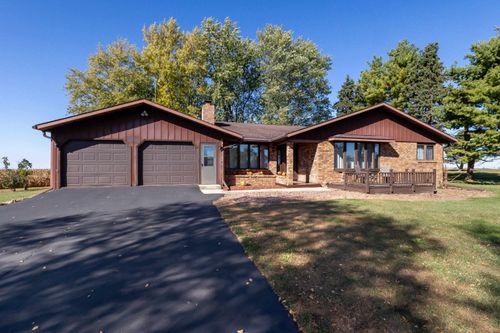 11991 Golf Course Rd, Darlington, WI, 53530-9705 | Card Image