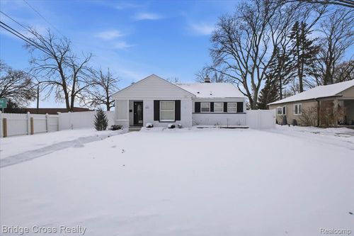 2896 Dorchester Rd, Birmingham, MI, 48009-7425 | Card Image