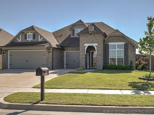 13595 Hartford Ave, Glenpool, OK, 74033-3317 | Card Image