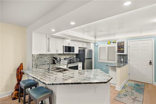 d441-979 E Gulf Dr, SANIBEL, FL, 33957-6929 | Card Image