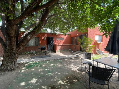 304 Texas St Ne, Albuquerque, NM, 87108-5828 | Card Image