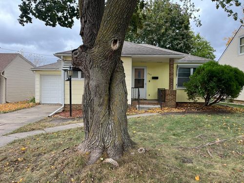 935 Willow St, Fairmont, MN, 56031-4134 | Card Image