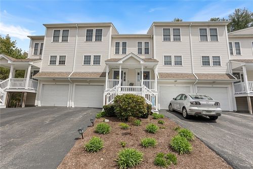 59 Red Brook Ln, West Warwick, RI, 02893-7427 | Card Image