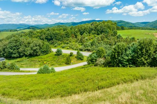 53 Laurel Way, Mountain City, TN, 37683 | Card Image