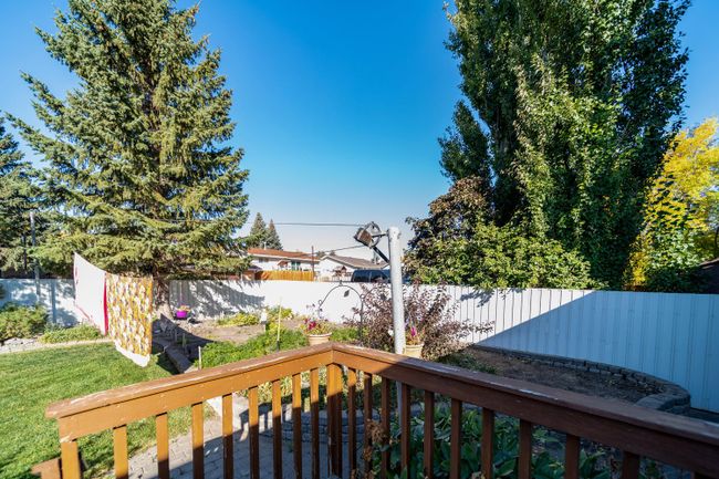 5314 41 Street, Home with 3 bedrooms, 2 bathrooms and 4 parking in Provost AB | Image 24
