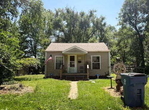 2416 W Monroe Street, Springfield, MO, 65802 | Card Image