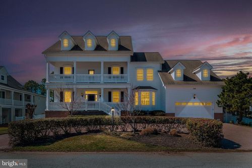 154 E Side Dr, REHOBOTH BEACH, DE, 19971-1300 | Card Image