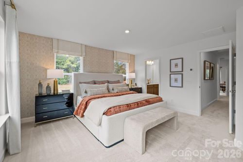 7643 Ethora Way, Charlotte, NC, 28216-5451 | Card Image