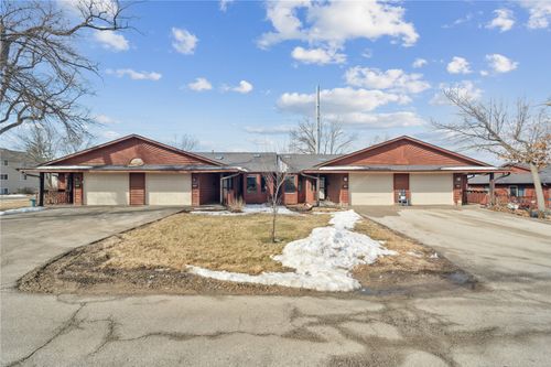2-140 35th Street Dr Se, Cedar Rapids, IA, 52403-1356 | Card Image