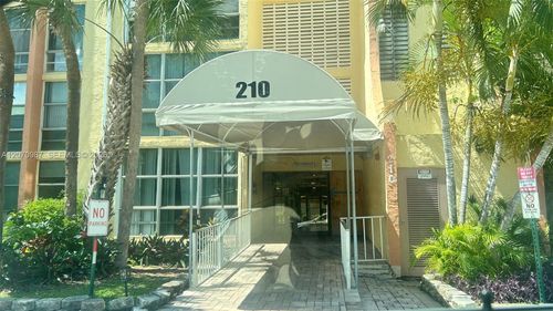 228-210 172nd St, Sunny Isles Beach, FL, 33160-3439 | Card Image
