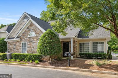 2995 Oakside Circle, Condo with 2 bedrooms, 2 bathrooms and null parking in Alpharetta GA | Image 2