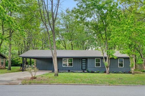 2215 S Coleman Ave, Fayetteville, AR, 72701-6982 | Card Image
