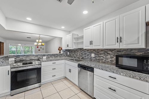 125-2638 Gately Dr E, West Palm Beach, FL, 33415-7988 | Card Image