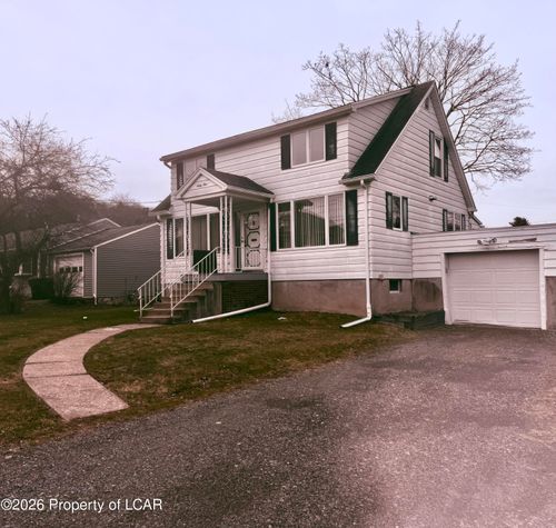 65 Park St, Dallas, PA, 18612-1734 | Card Image