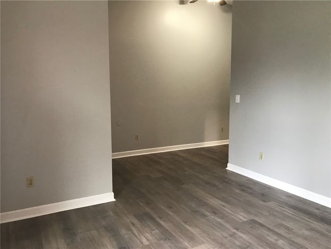 102 - 1209 W North Ave, Condo with 2 bedrooms, 1 bathrooms and null parking in Manchester PA | Image 5