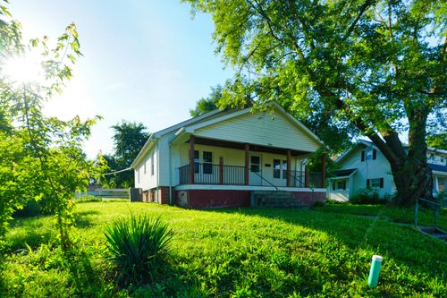 200 S Cleveland St, FAYETTE, MO, 65248-1046 | Card Image