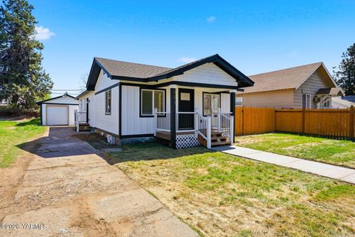 903 S 11th Ave, Yakima, WA, 98902-4308 | Card Image