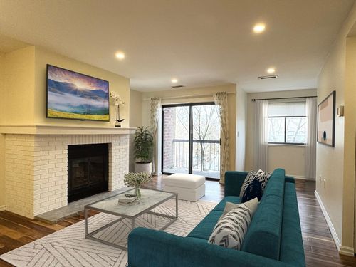 apt-315-666 Main St, Winchester, MA, 01890-1959 | Card Image