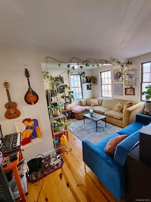 1-1009 Brown St, Peekskill, NY, 10566-3603 | Card Image