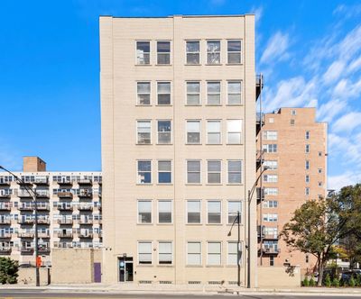 553 - 550 W Harrison Street, Condo with 1 bedrooms, 1 bathrooms and 1 parking in Chicago IL | Image 1