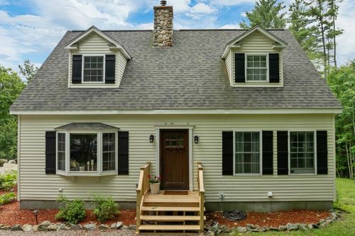 39 Beach Pond Rd, Wolfeboro, NH, 03894-4803 | Card Image
