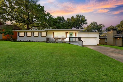 1310 W Cedar St, Arlington, TX, 76012-4607 | Card Image