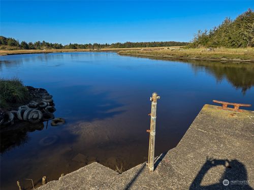 3137 State Route 109, Copalis Beach, WA, 98535-9709 | Card Image
