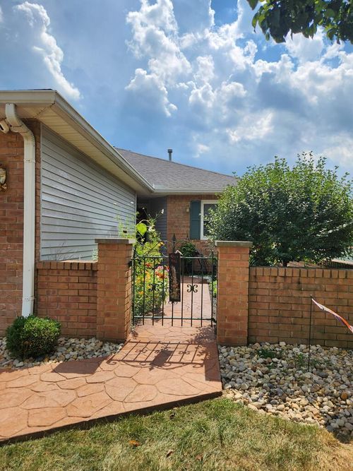 11 Susan Dr, Chillicothe, OH, 45601-1177 | Card Image