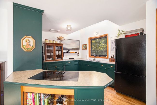 3412 Baskins Beach Rd, House other with 1 bedrooms, 2 bathrooms and 3 parking in Dunrobin ON | Image 11
