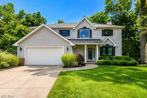 795 Meadowlark Rd, Painesville, OH, 44077-1161 | Card Image