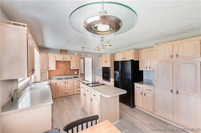 85 Northfield Dr, Home with 3 bedrooms, 3 bathrooms and null parking in Scottsburg IN | Image 9