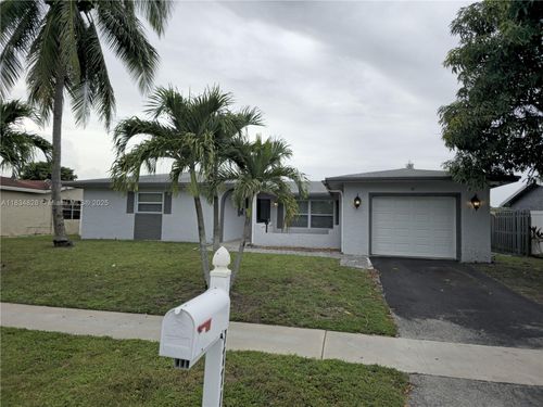 7771 Nw 46th St, Lauderhill, FL, 33351-5711 | Card Image