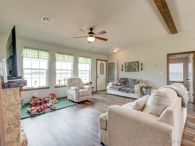 12595 County Road 3680, House other with 2 bedrooms, 2 bathrooms and null parking in Allen OK | Image 21