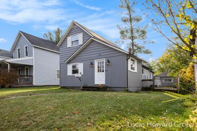 130 Dean Street Ne, House other with 3 bedrooms, 3 bathrooms and null parking in Grand Rapids MI | Image 3