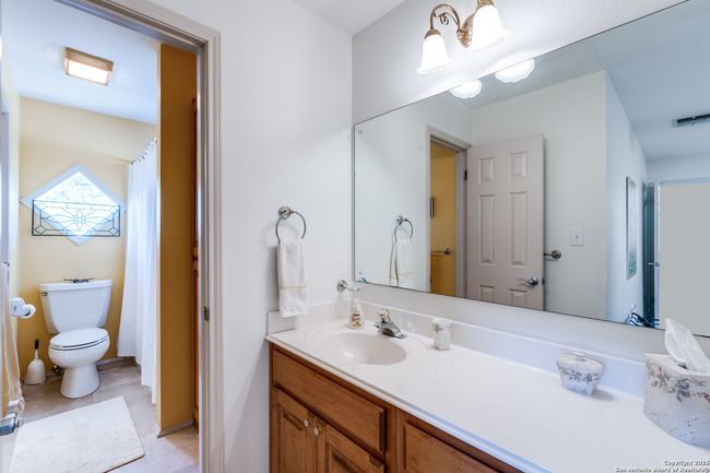 21655 Valley Park Dr, House other with 3 bedrooms, 3 bathrooms and null parking in Garden Ridge TX | Image 12
