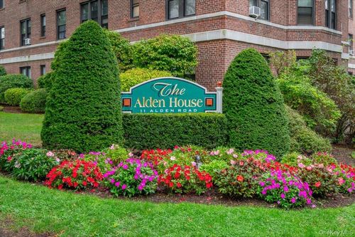 apt-2n-11 Alden Rd, Larchmont, NY, 10538-3254 | Card Image