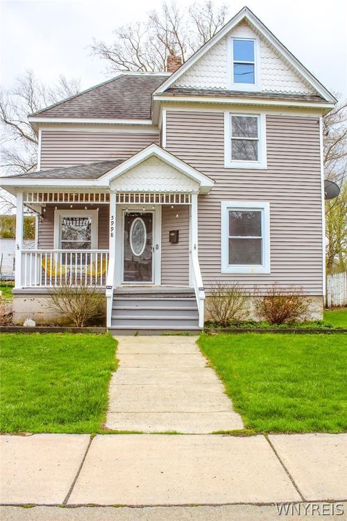 5998 Ide Rd, Newfane, NY, 14108-1011 | Card Image