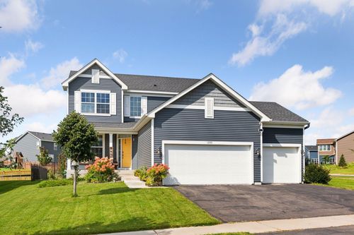 1250 Maple Ln, Carver, MN, 55315-4417 | Card Image