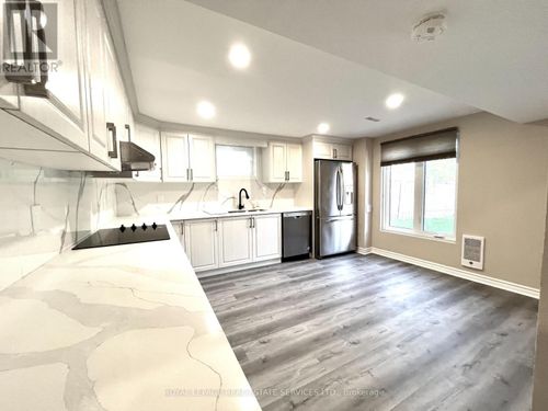 lower-l-5029 Mississauga Rd, Mississauga, ON, L5M4Y1 | Card Image